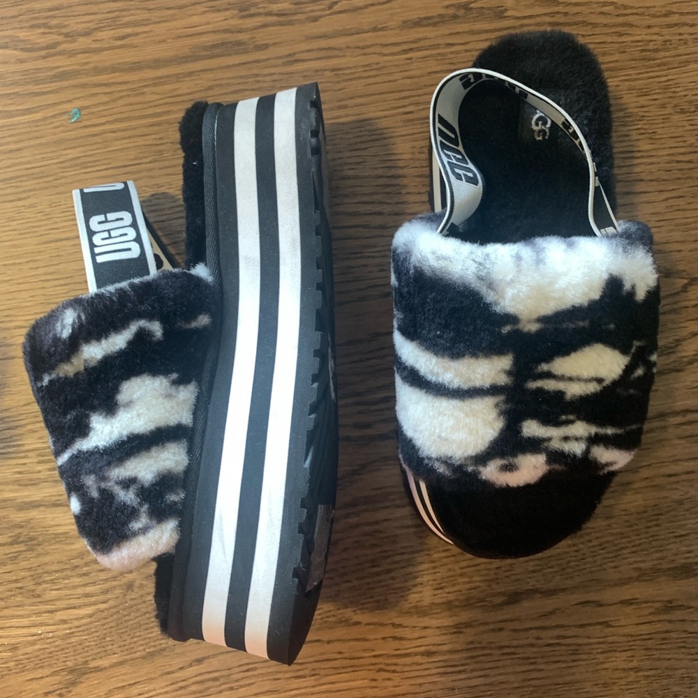 COPY - Ugg platform DISCO MARBLE SLIDE